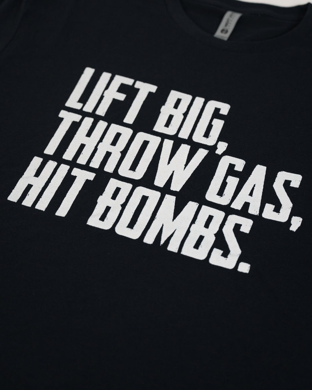 Juco Bandit Lift Big Throw Gas Hit Bombs T-Shirt Blk