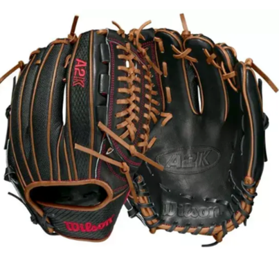 Wilson A2K D33 (P) 11.75 glove in black and saddle tan, featuring SnakeSkin leather and bold logo design.