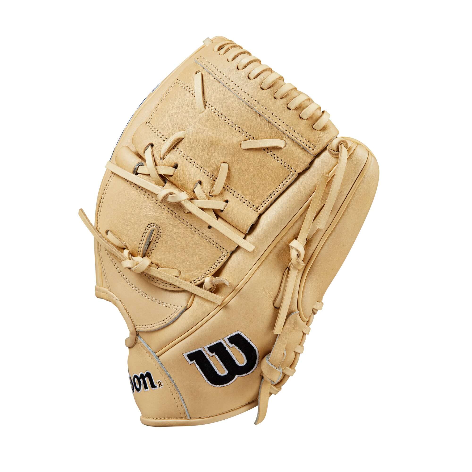 Wilson 2024 A2000 B2 Classic Series Pitcher's Baseball Glove Blonde 12" with Closed Two-Piece Web design.