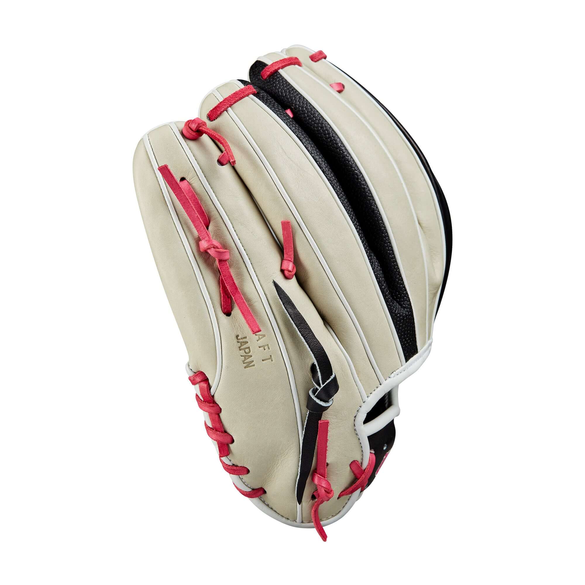 Wilson Glove of the Month June 2024 A2K 1724 11.75 infield glove