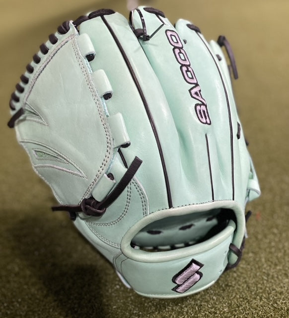 Sacco mint green baseball glove showcasing premium design and quality, perfect for enthusiasts and players.