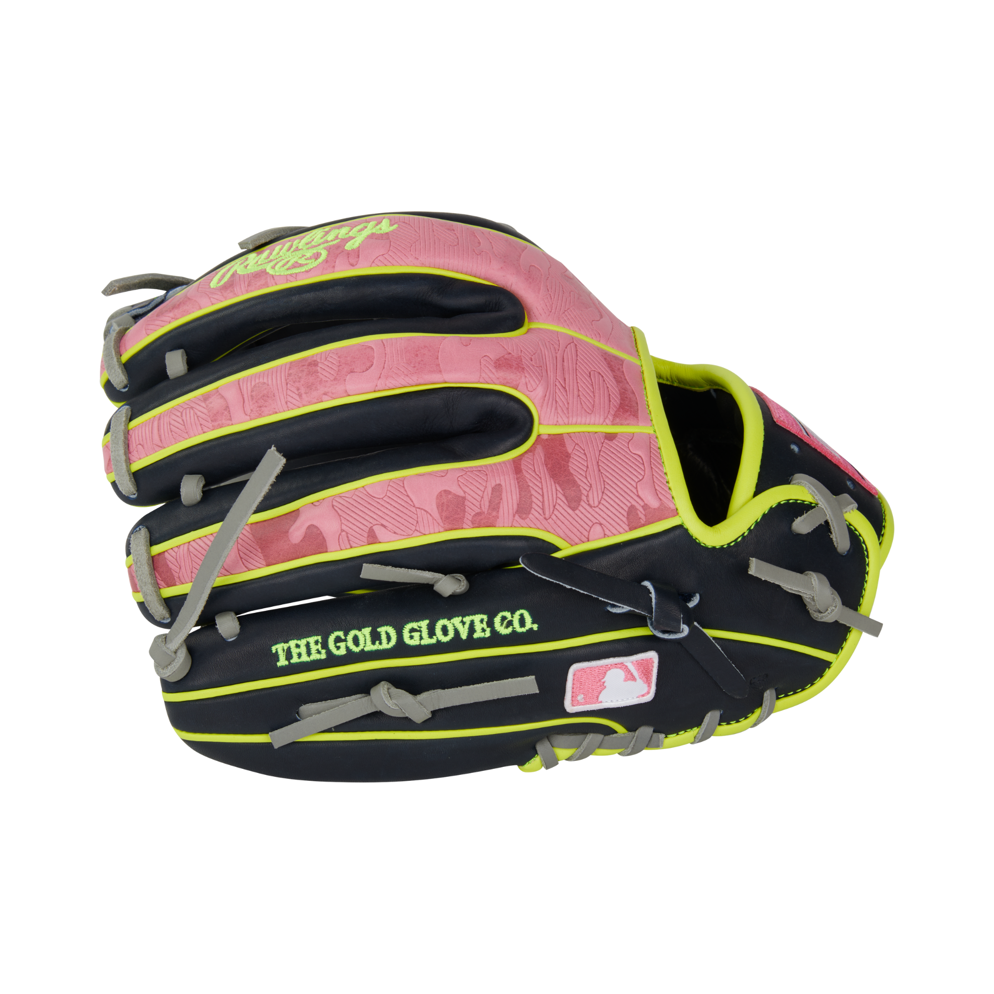 Right side of PRO315-2NPY glove, displaying finger area with Pro I™ web for quick ball transfers during play.