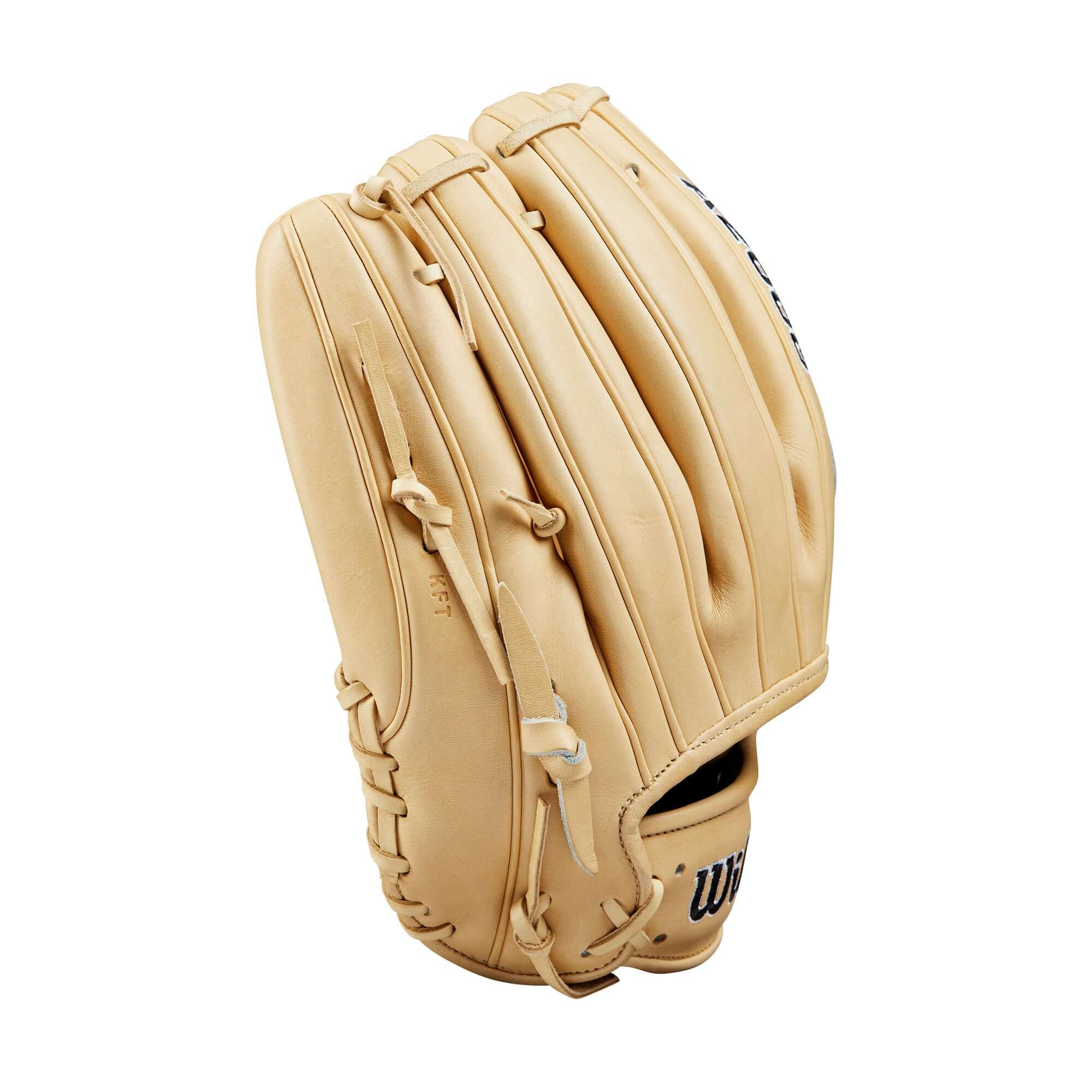 Wilson 2024 A2000 B2 pitcher's baseball glove in blonde leather, 12-inch with Closed Two-Piece Web design.