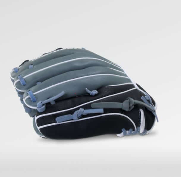 Marucci Caddo Fastpitch 11 RHT glove, neutral shape, medium depth, full-grain cowhide leather, EZ Flex notch.